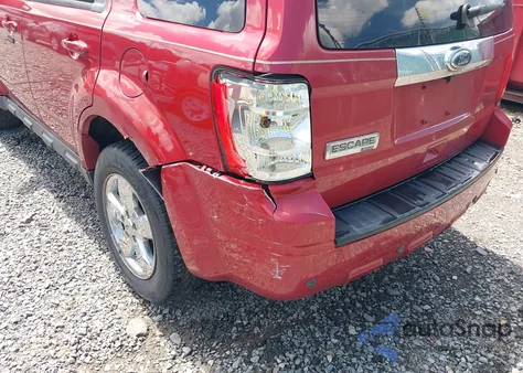 2010 Ford Escape Limited z USA, uszkodzony, nr VIN 1FMCU9EG6AKC67902